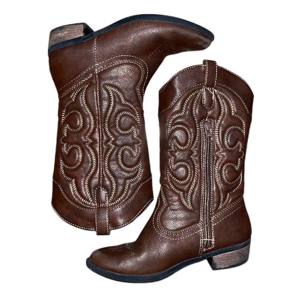 Cat & Jack Other - Cat & Jack Western Cowboy Boots size 2